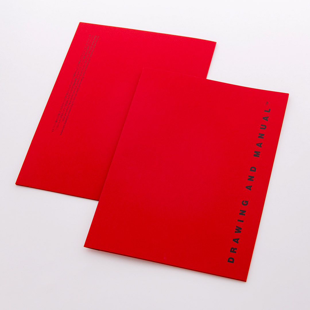 紙：NTラシャ210kg（濃赤）<br>箔：顔料つや消し黒箔　【ポケットフォルダー】