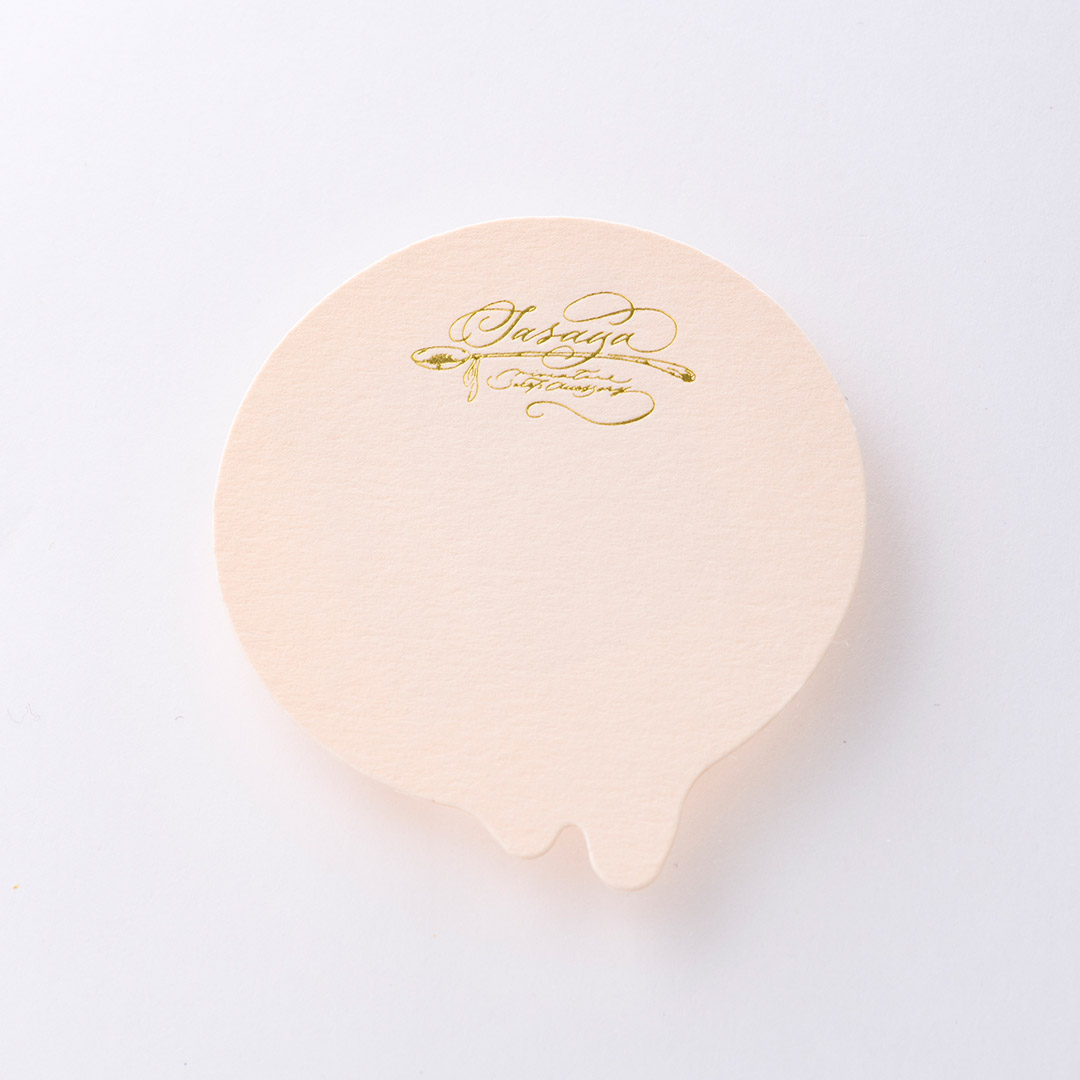 紙│カラープラン ピンクベージュ<br>箔│メタリック金箔