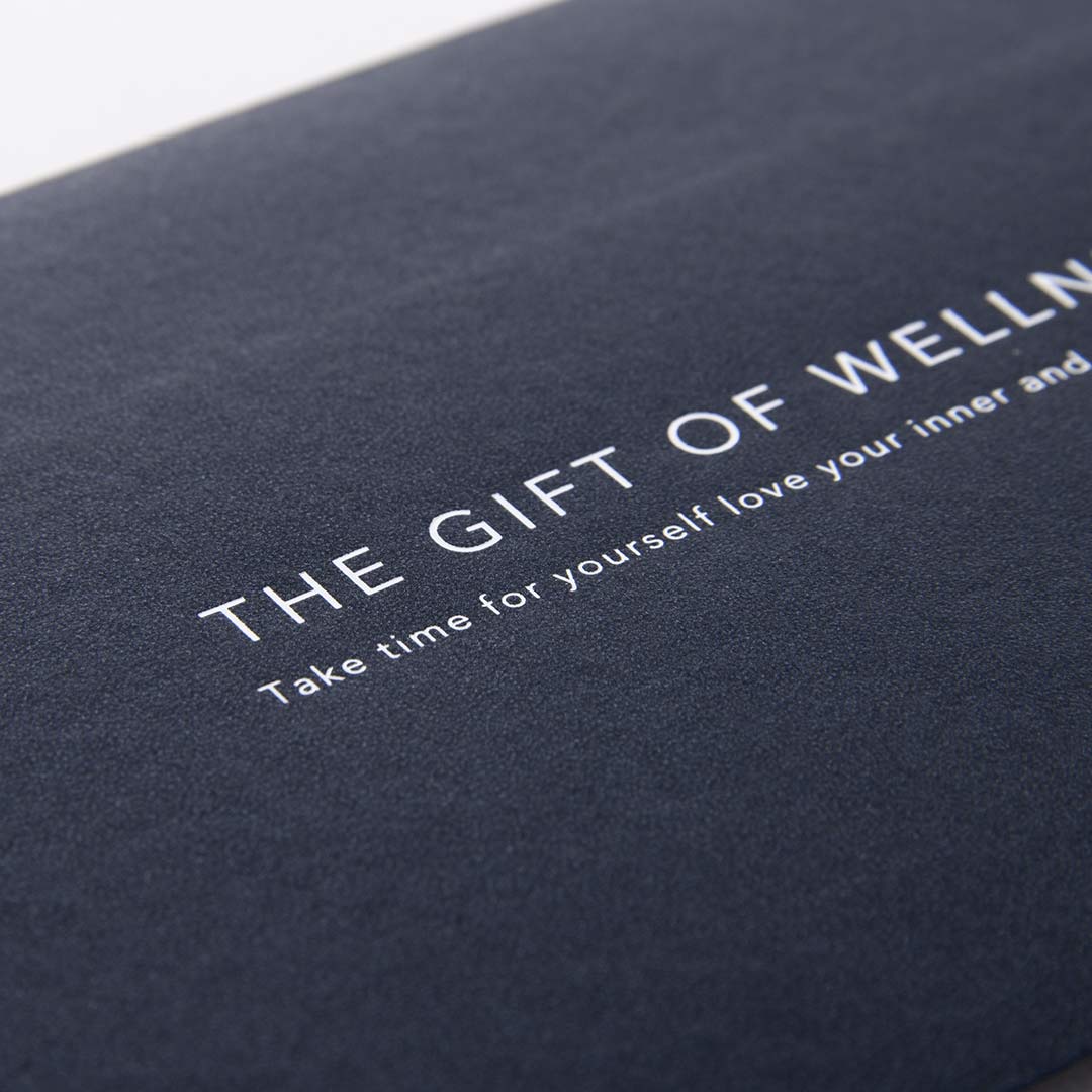 封筒｜シャイニーブルーブラック《洋2カマス》<br>箔｜メタリック銀箔