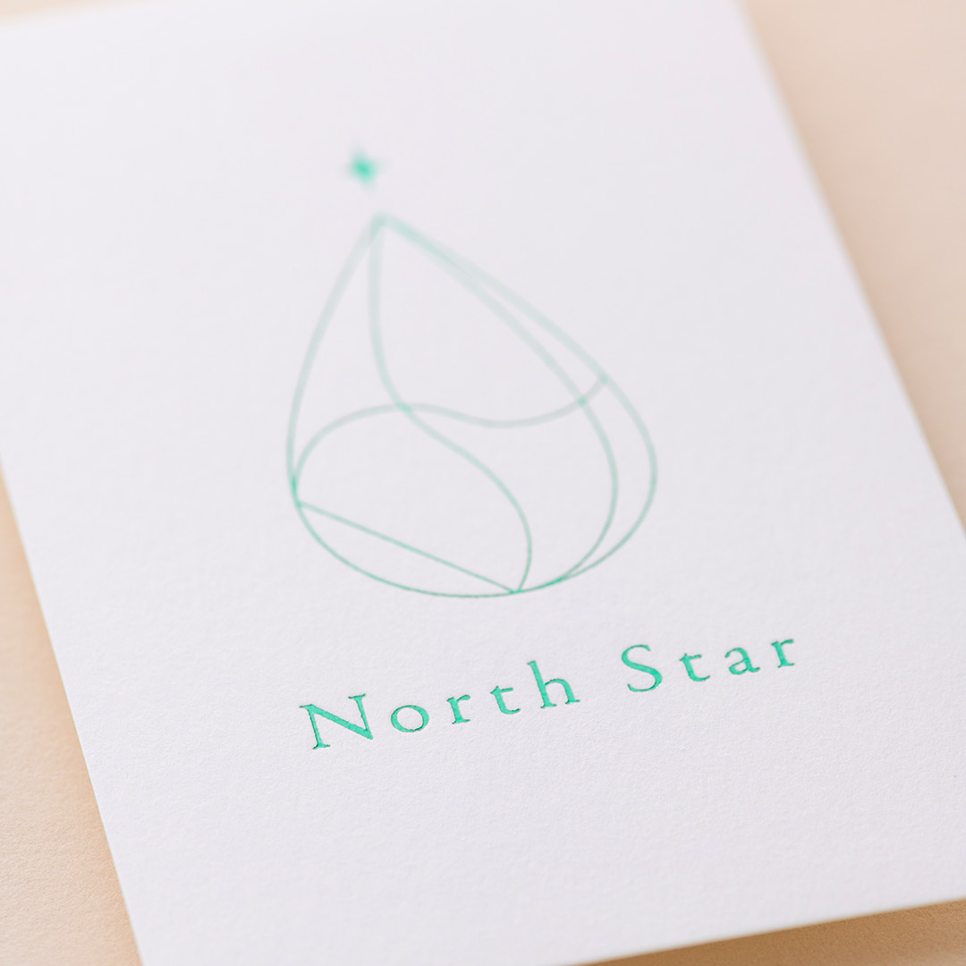 シルキーエメラルド箔が美しいショップカード