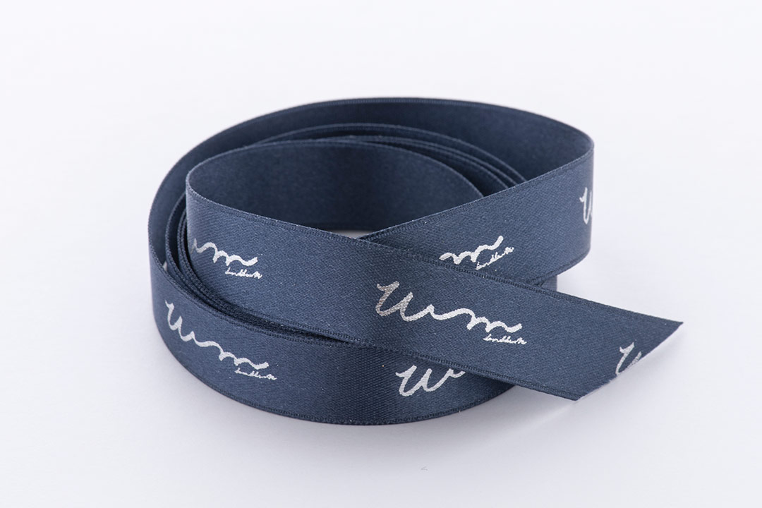 スモークブルーリボン